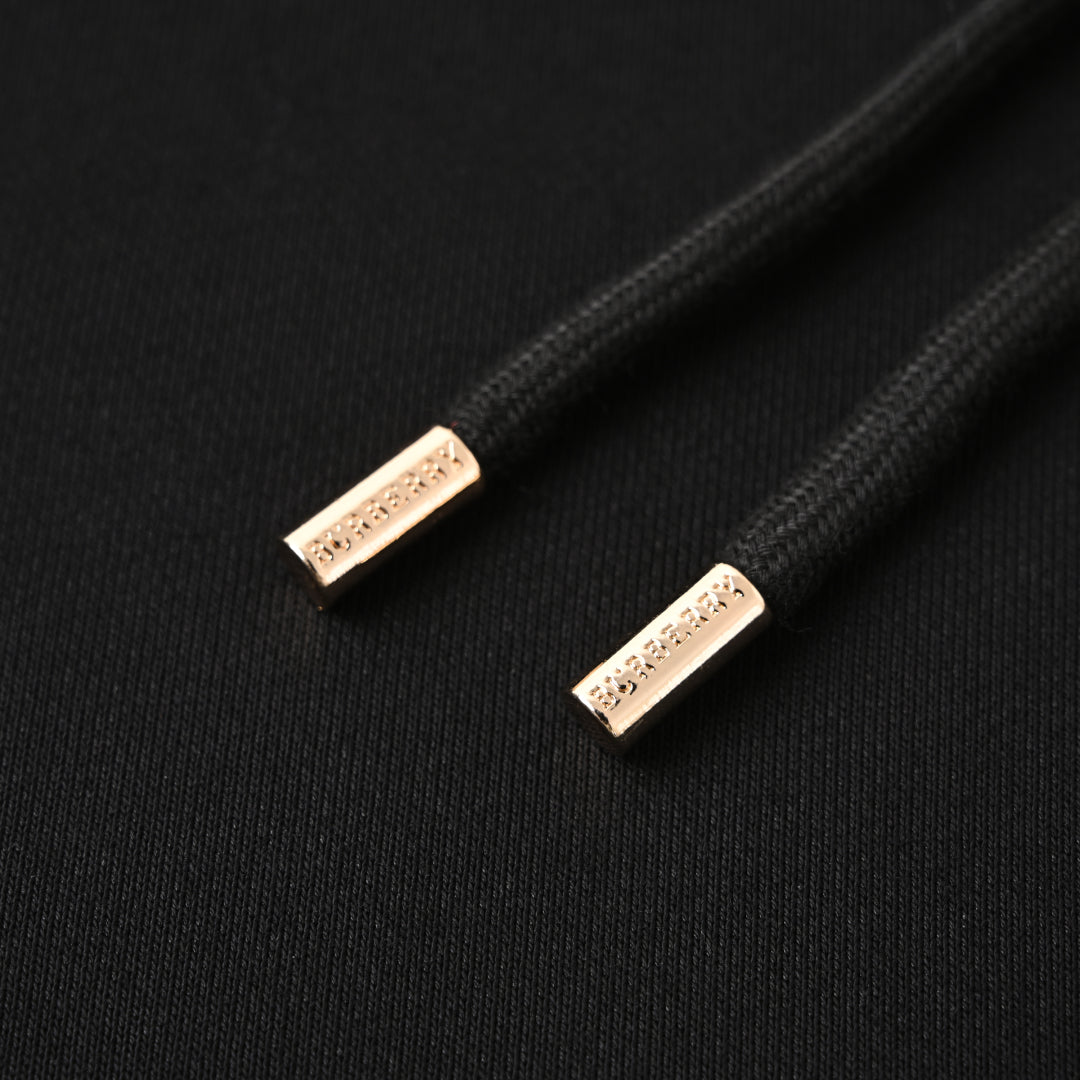 Zahrâa Paris Hoodie Burberry